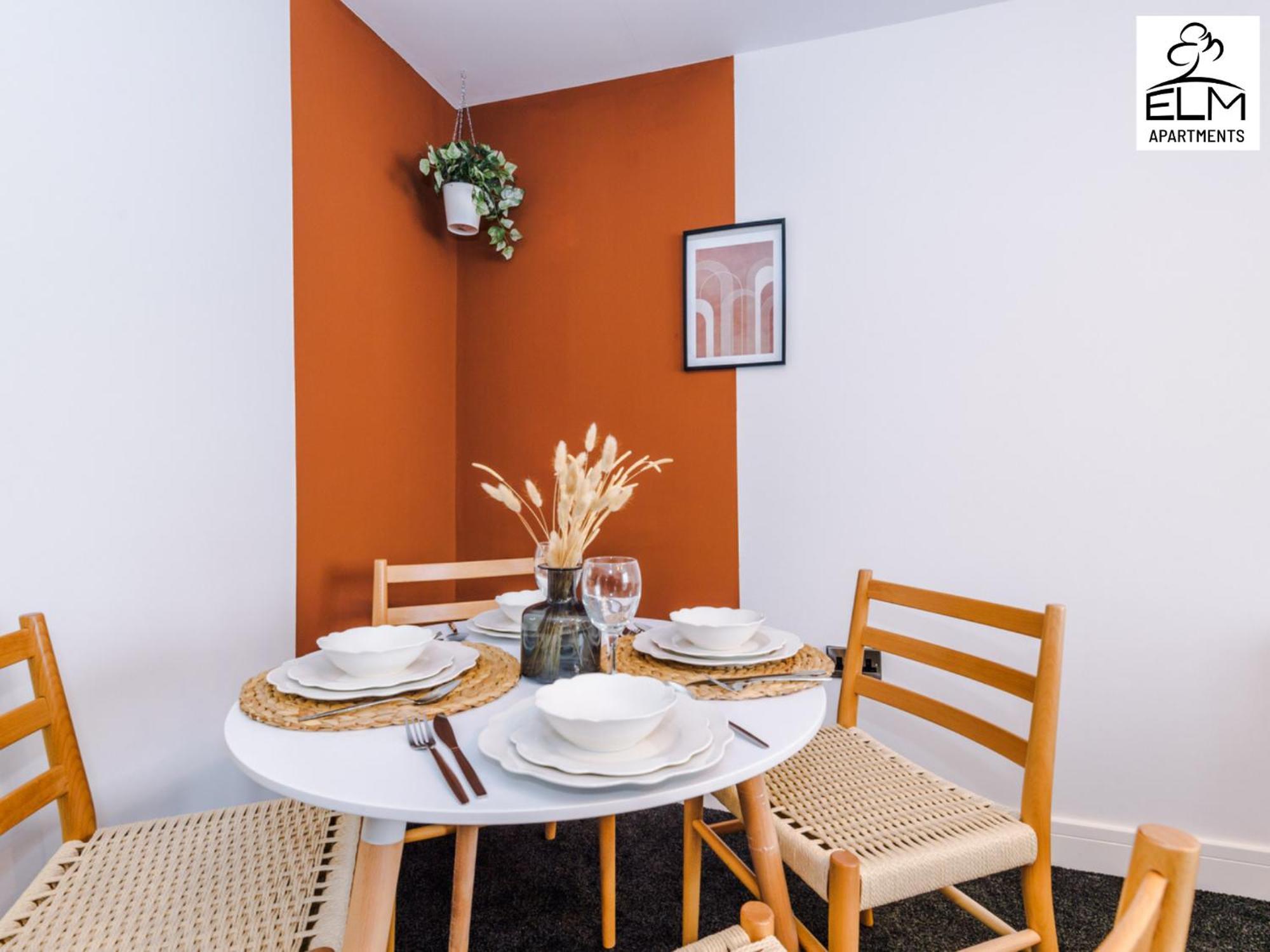 Elm Aparthotel , Collection Of Apartments Available Near Media City , Free Parking مانشستر المظهر الخارجي الصورة
