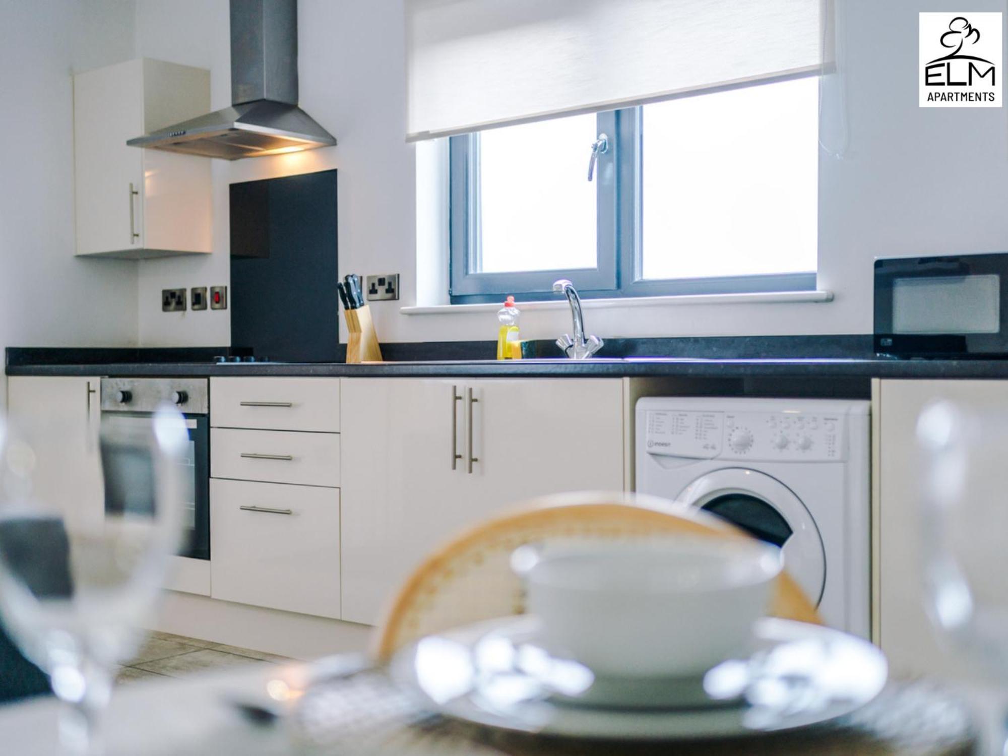 Elm Aparthotel , Collection Of Apartments Available Near Media City , Free Parking مانشستر المظهر الخارجي الصورة